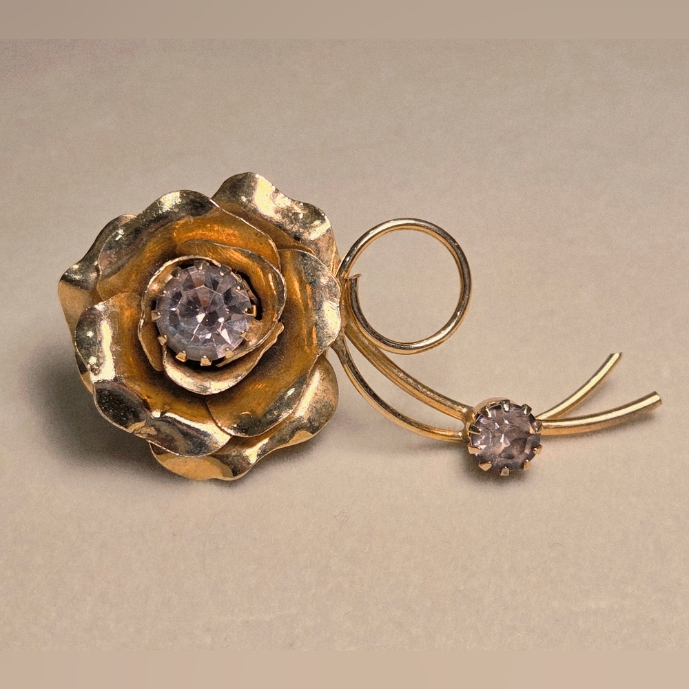 Vintage Gold Flower Brooch with Lavender Stones